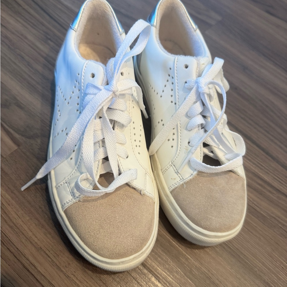 Steve Madden Silver Star Sneakers - Picture 2 of 5